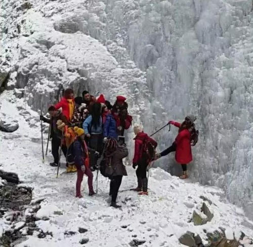 仍未公开的绝对秘境！中国版的“黄石公园”，亚洲最大的冰瀑－－