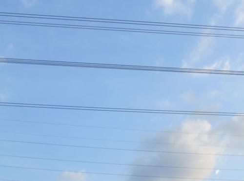 我国的电压是220V，而美国却只用110V，其中有什么讲究？