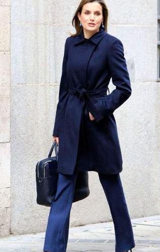 同是王的女人, 一个大方优雅, 一个知性端庄, 凯特和莱蒂齐亚谁更