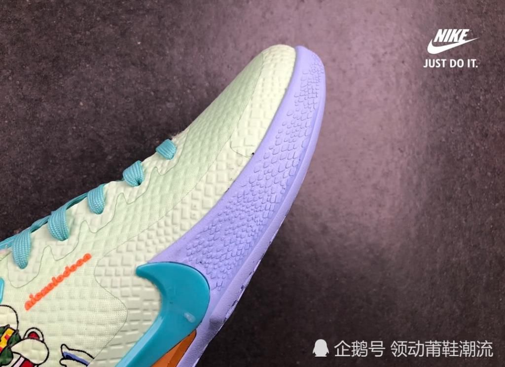  这双@打工是不可能打工的，要不然就穿不起这双鞋去撩妹！Kobe 章鱼哥
