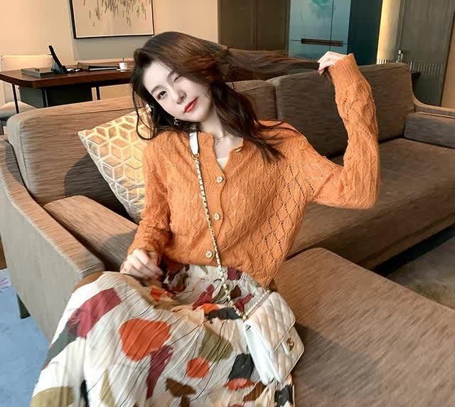  『好看』兼具温柔和干练气场的短款针织开衫：慵懒、舒服、好看“爆”了！