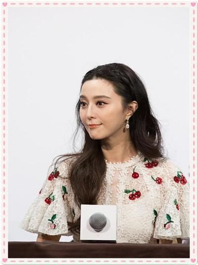 赵雅芝太牛了!64岁穿樱桃裙撞上范冰冰都没输，网友:嫩到飞起!