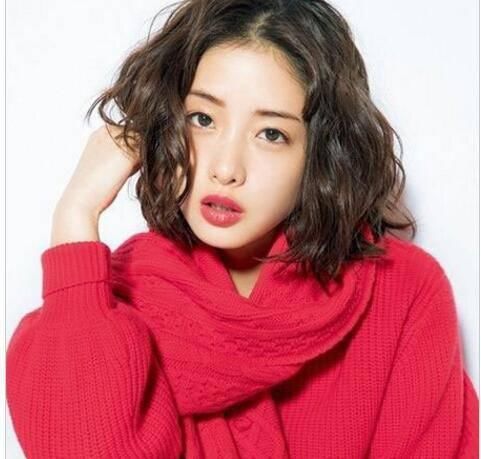 『女生』大脸女生修脸减龄发型,你喜欢哪一款?