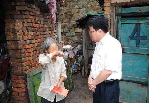 这些疾病患者可申办低保，但这4类人如被举报，经核实将取消资格