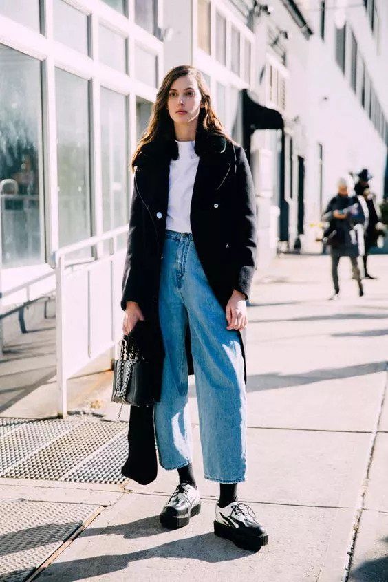 没什么造型是一条牛仔裤hold不住的