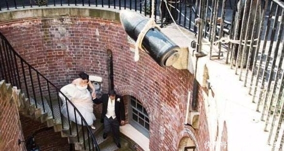 世界上最值钱的碉堡,荒废上百年,如今成度假胜地