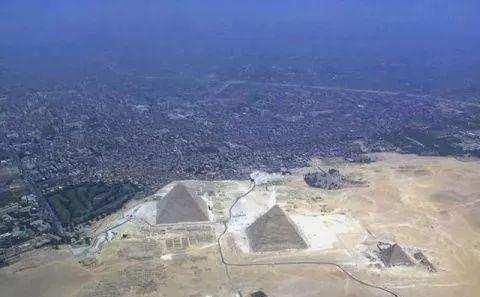 世界著名景点的真面目，原来大家一直都被照片给骗了