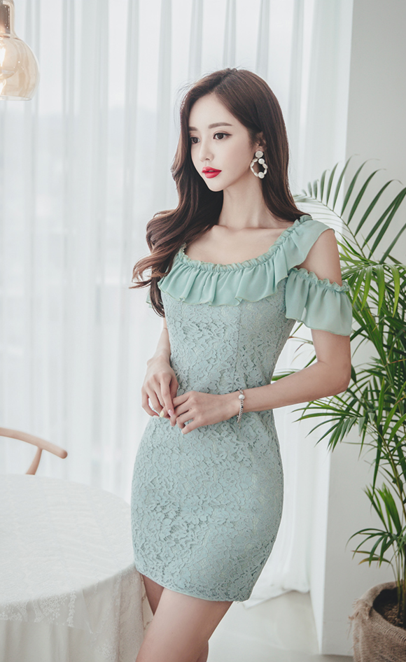 女神孙允珠,龙井翠芽田园油绿百褶雕花裙