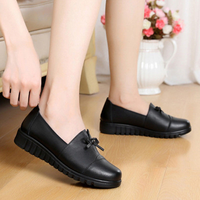 穿腻了各式各样的高跟鞋，试试这几款透气的单鞋也不错哦