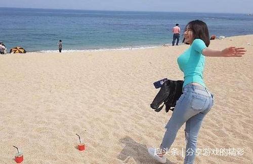 穿紧身牛仔裤的美女，小姐姐咋穿咋好看