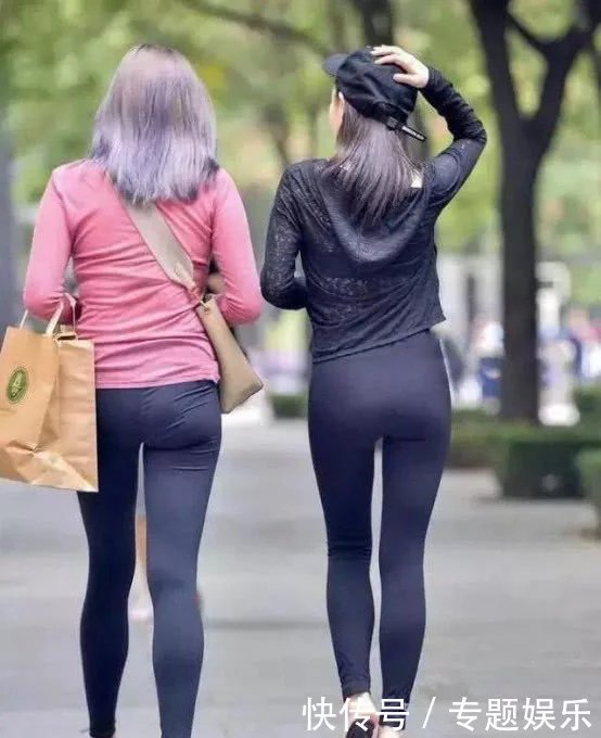 你以为怎么穿都好看的紧身打底裤，其实一样挑搭配