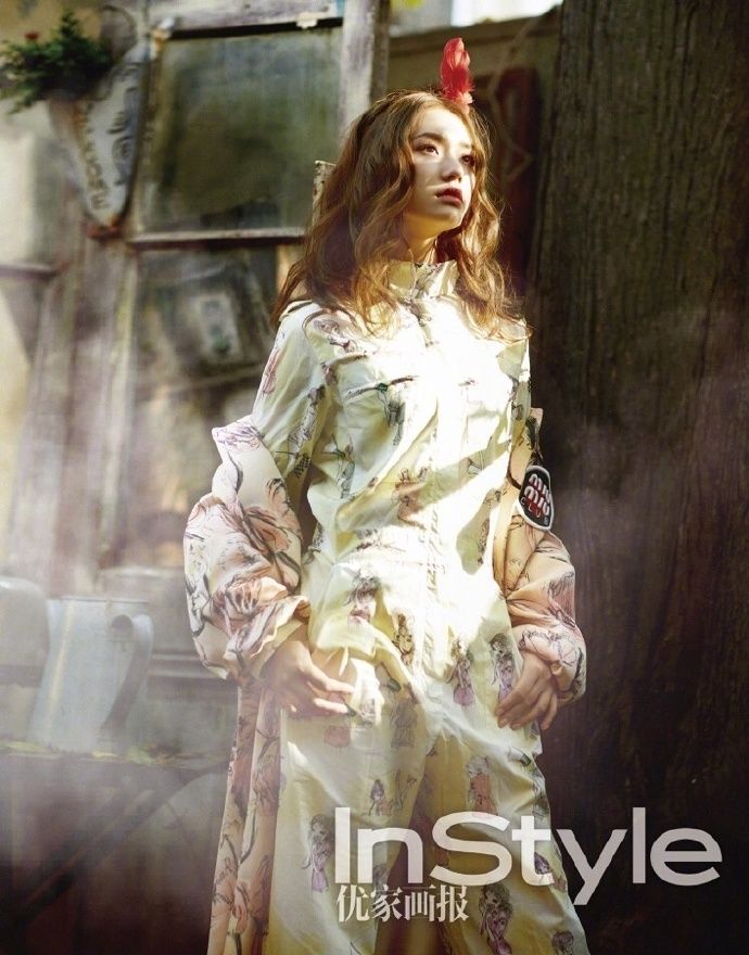 林允:美腿夹得真紧