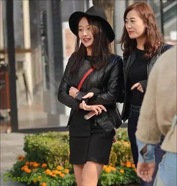 街拍美女北京三里屯 VS 上海步行街 哪里的美女穿着更好看