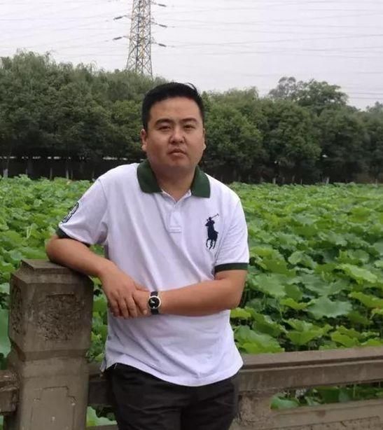 靠跑步减肥的212斤胖子怎么样了?不仅瘦了88斤还完美蜕变成男神