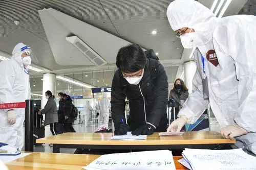  「省区市」31个省区市新增确诊跌至两位数！境外输入近1/4