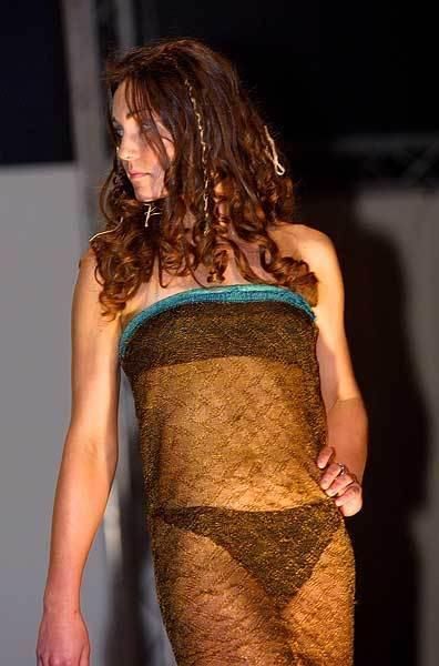 凯特王妃因时尚走秀引起威廉注意，王子花200英镑买前排座位欣赏