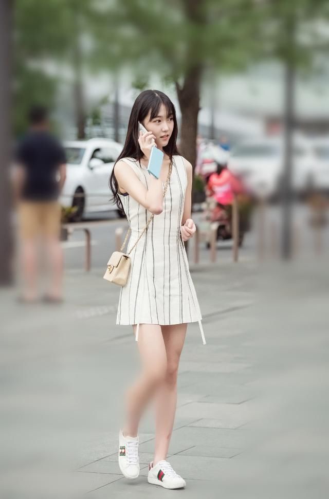 街拍，你的身材适合哪种穿搭，穿对了时尚又显瘦