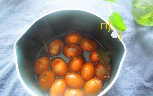 第一次吃鸽子蛋,这样烧鲜香入味,营养价值高,花