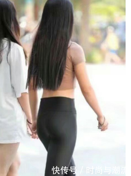 曼妙动人的时尚紧身打底裤小姐姐,靓丽有型的打扮,让人流连忘返