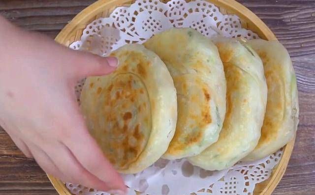  『外酥』萝卜丝饼做好了外酥里嫩，按照这种做法，比肉饼还要香