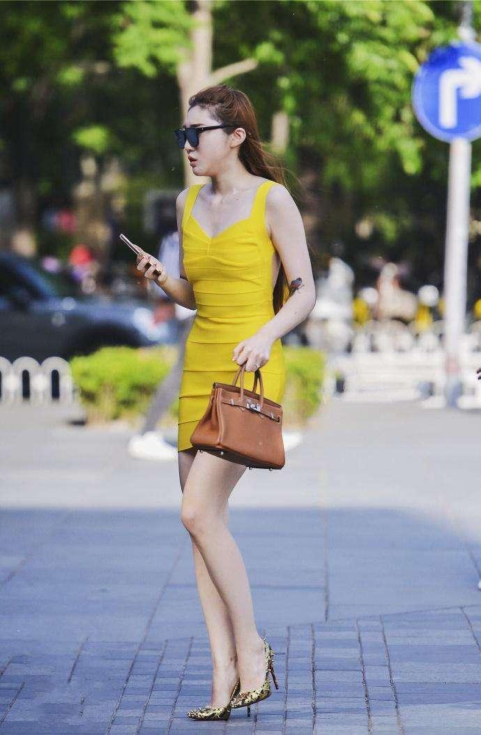 素人街拍: 相亲妹子就要像第六位那样