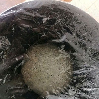 【黑芝麻】黑芝麻奶酪包的做法