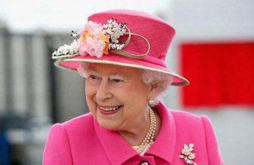 英国女王最爱的4大件,帽子不能少,最后一件女生受不了!