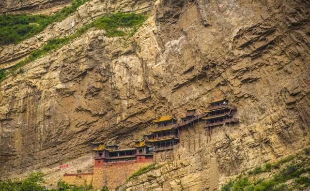 一个比少林寺还悠久的寺庙，曾因挖煤被破坏，如今降价吸引游客