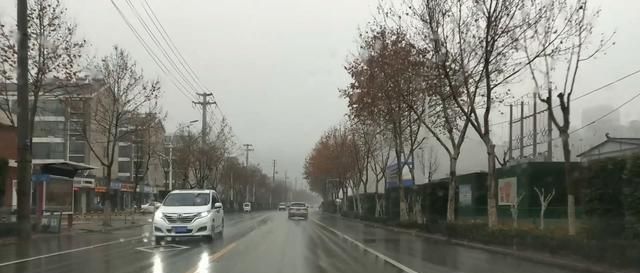  「不算」这三种情况不算是右侧超车，新手司机要了解