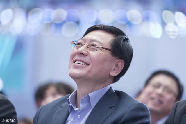 贾跃亭年薪1美元,恒大违约致FF降薪20%;杨元庆:百万美元支持慈善