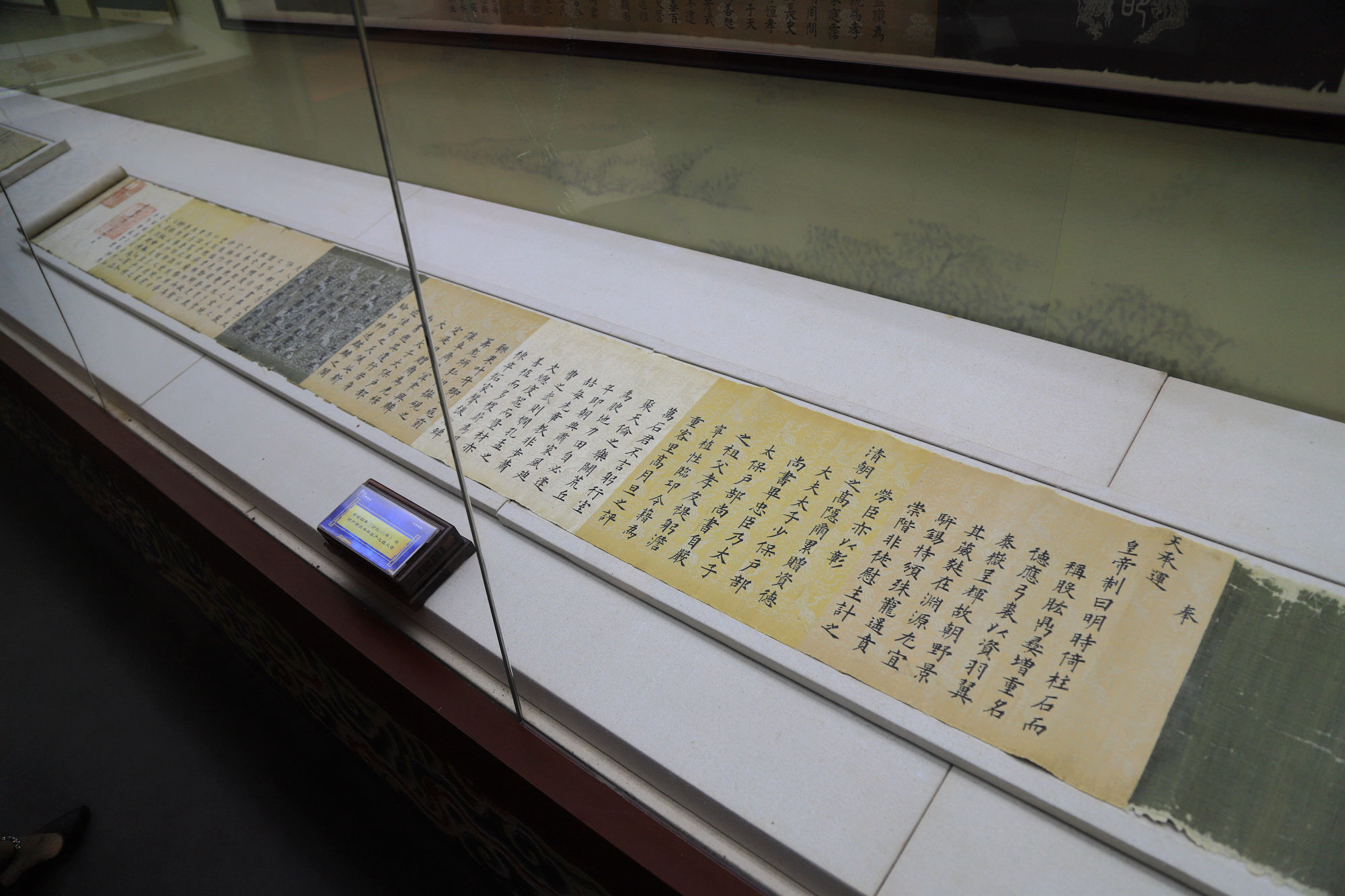 【遇上一座城】请到天涯海角来，一起去看比基尼大长腿的三亚微游