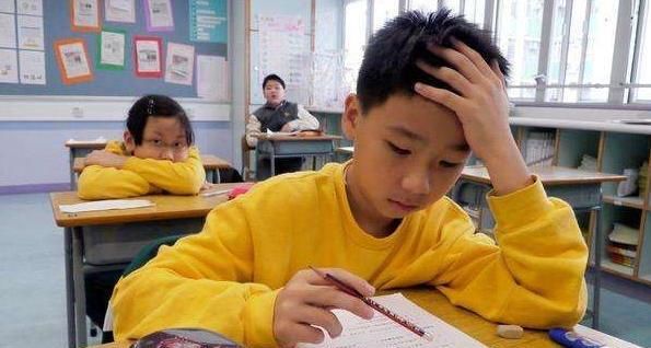  『锻炼孩子』4=7”被老师打叉,家长质问被打脸