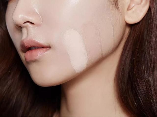 解决这5个底妆问题，你也能为肌肤“一键磨皮”！
