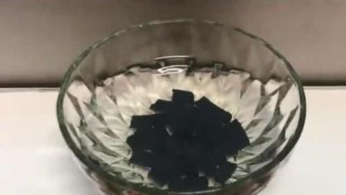 断掉:断掉的蚊香别扔,不用点燃,只需多做一步,驱蚊效果一样的好