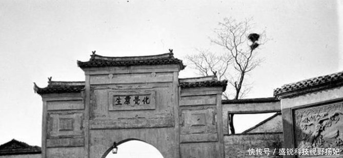 20世纪的江城武汉，看了第八张，知道为什么叫石牌岭了