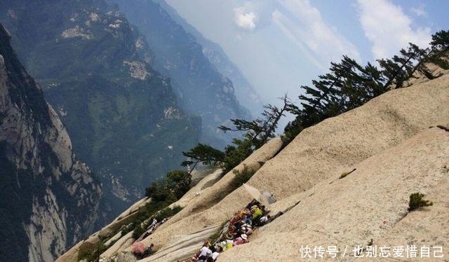 华山那么有名,俗话说自古华山一条道,你知道是何人修的吗