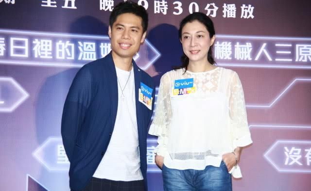  「气质」吴绮莉气质太好了，穿“豆腐衫”随性大气，快50岁穿短裤秀少女腿