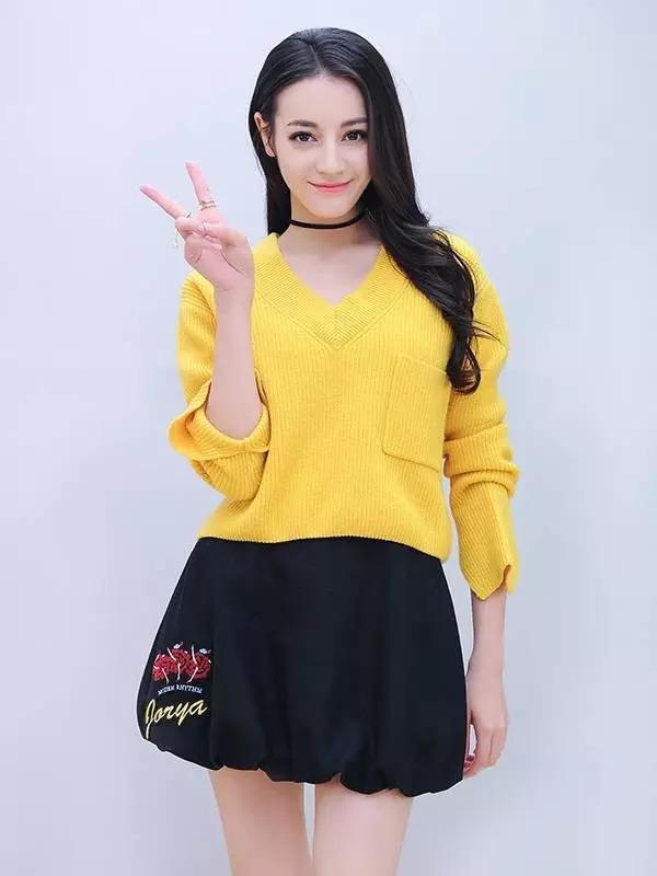 胯宽这样穿真的伤不起！杨幂都没办法拯救迪丽热巴了！