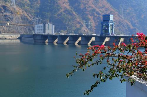 攀枝花有个小九寨，二滩如画在绿水青山间