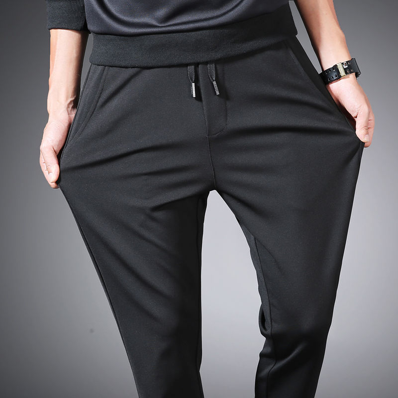 男人一旦52，最好别大短裤出门!看下图男人，女人见了都心动