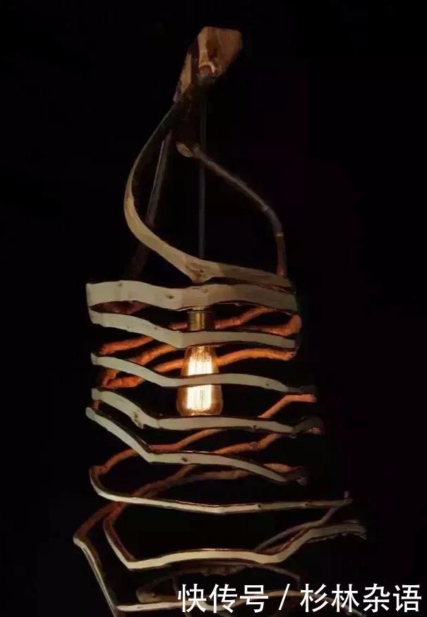  椅子@大爷花10年“种椅子”，一把卖80000！这些文玩在家也能种