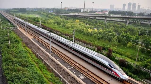 中国出行最不方便的省会，连高铁都没有，是个交通死角