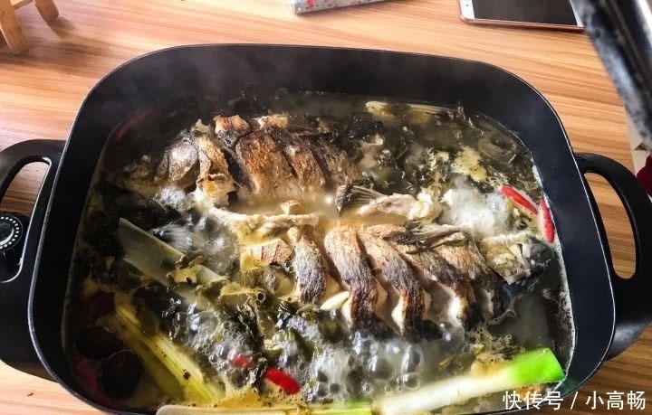 『钓到』我在美国钓鱼的日子,这里的鲤鱼虽然肥硕,但有股煤油味