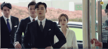 毕业季怎么穿?当然是金秘书的干练时尚职场穿搭~