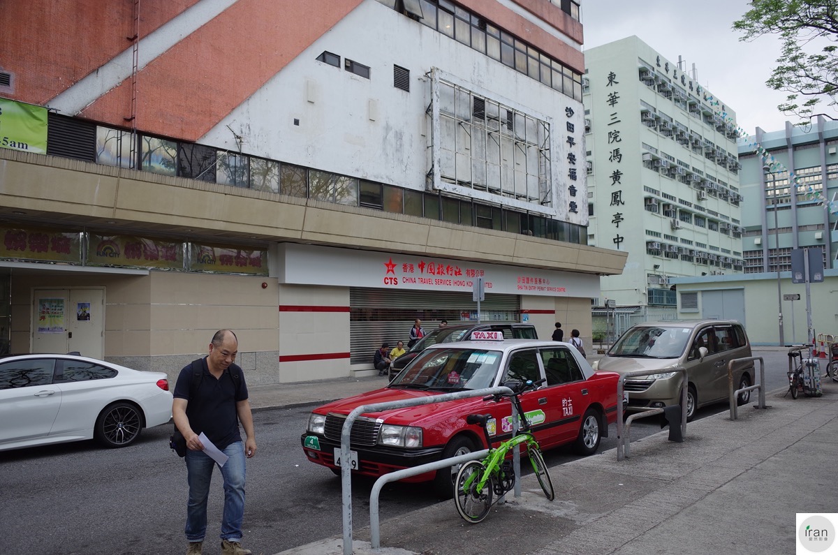 香港回乡证办理中心爆满,排队4小时成常态,只