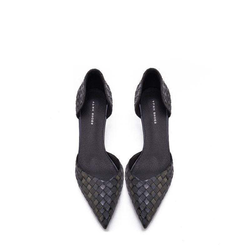 微胖女人穿这样的高跟鞋才有气质