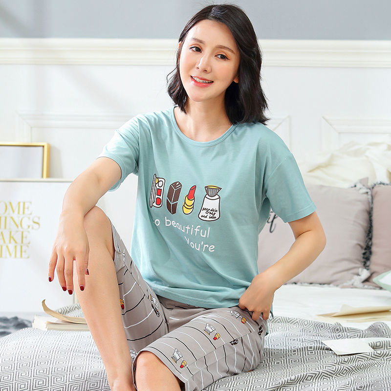 想知道为什么女人到家就爱换睡衣么?看完下图，那你就明白了