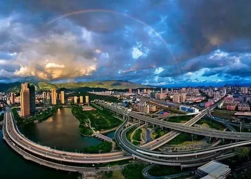  gdp@存在感很低的省会，GDP总量近8000亿，却常被误认为地级市