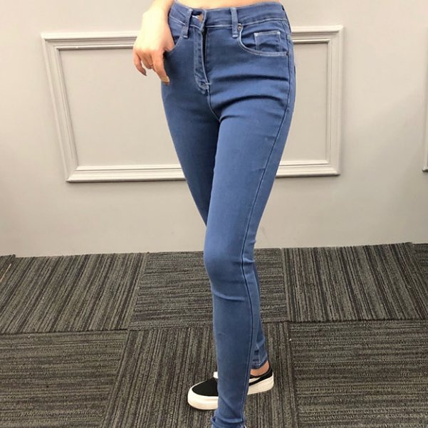 小姐姐腿长裤，都在这里你不来看看，超级腿长裤