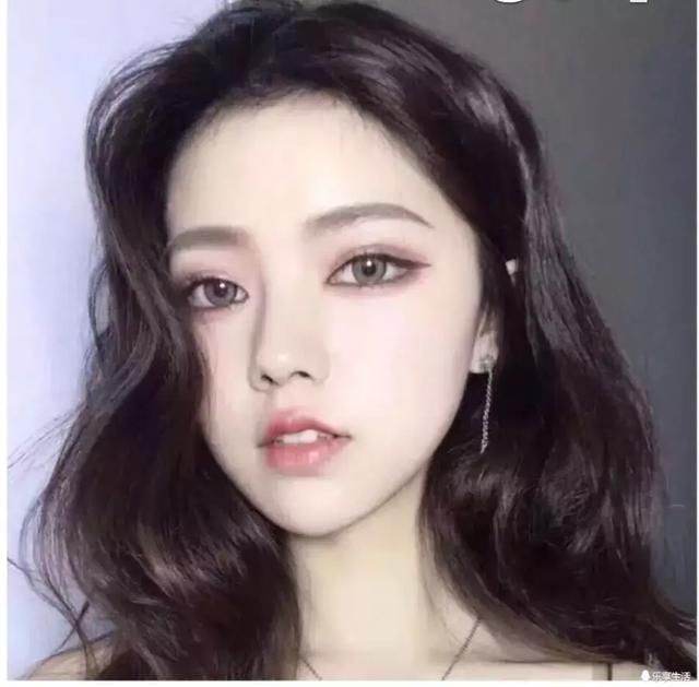 女生越长大越美，会有几个特点，特别第三个特点